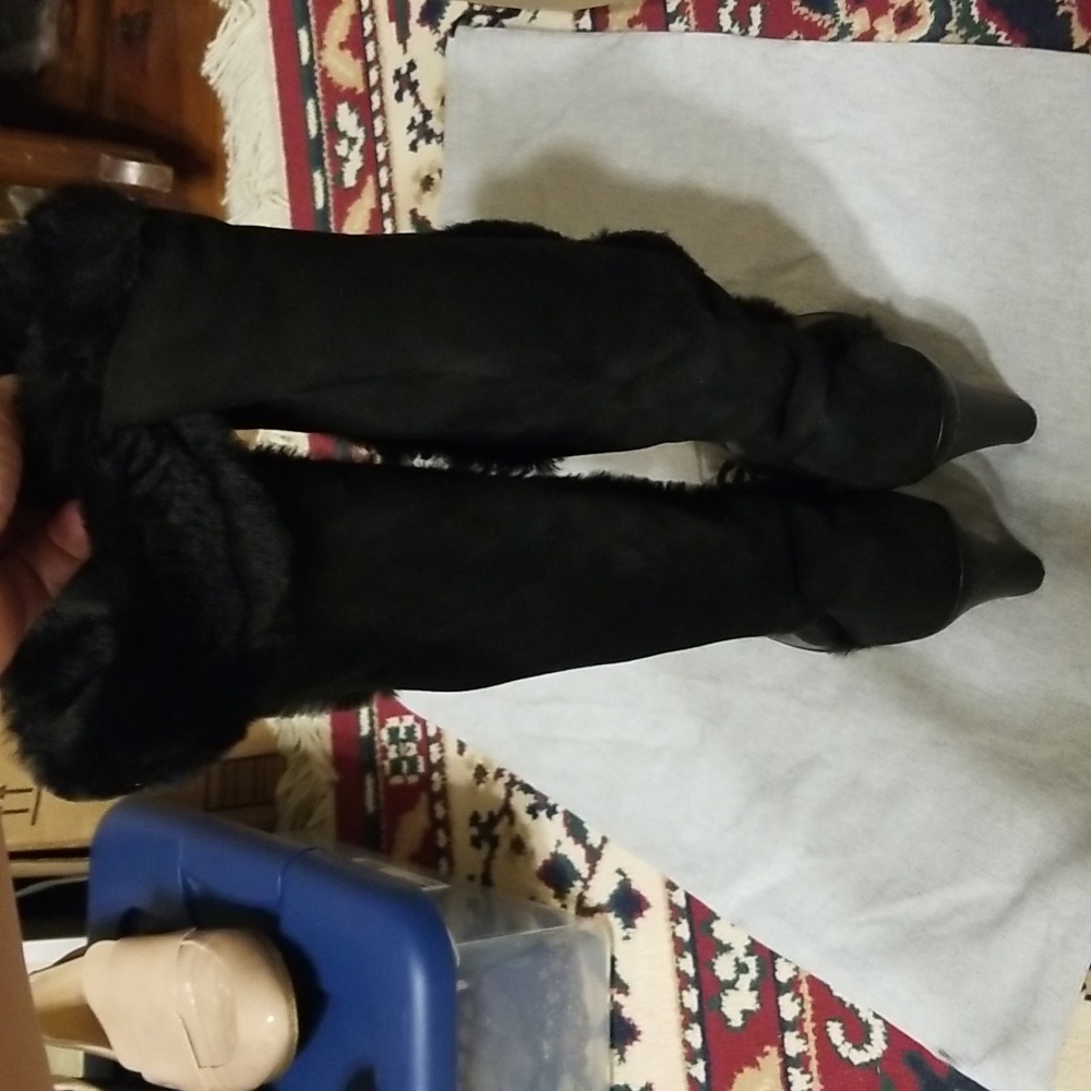 Absolutely gorgeous Hogan Black Boots - Picture 9 of 12